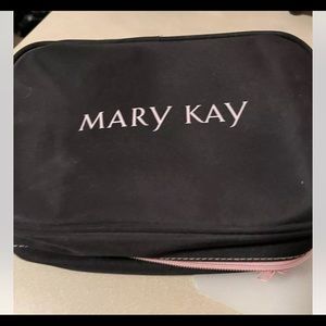 Mary Kay Zip & Go